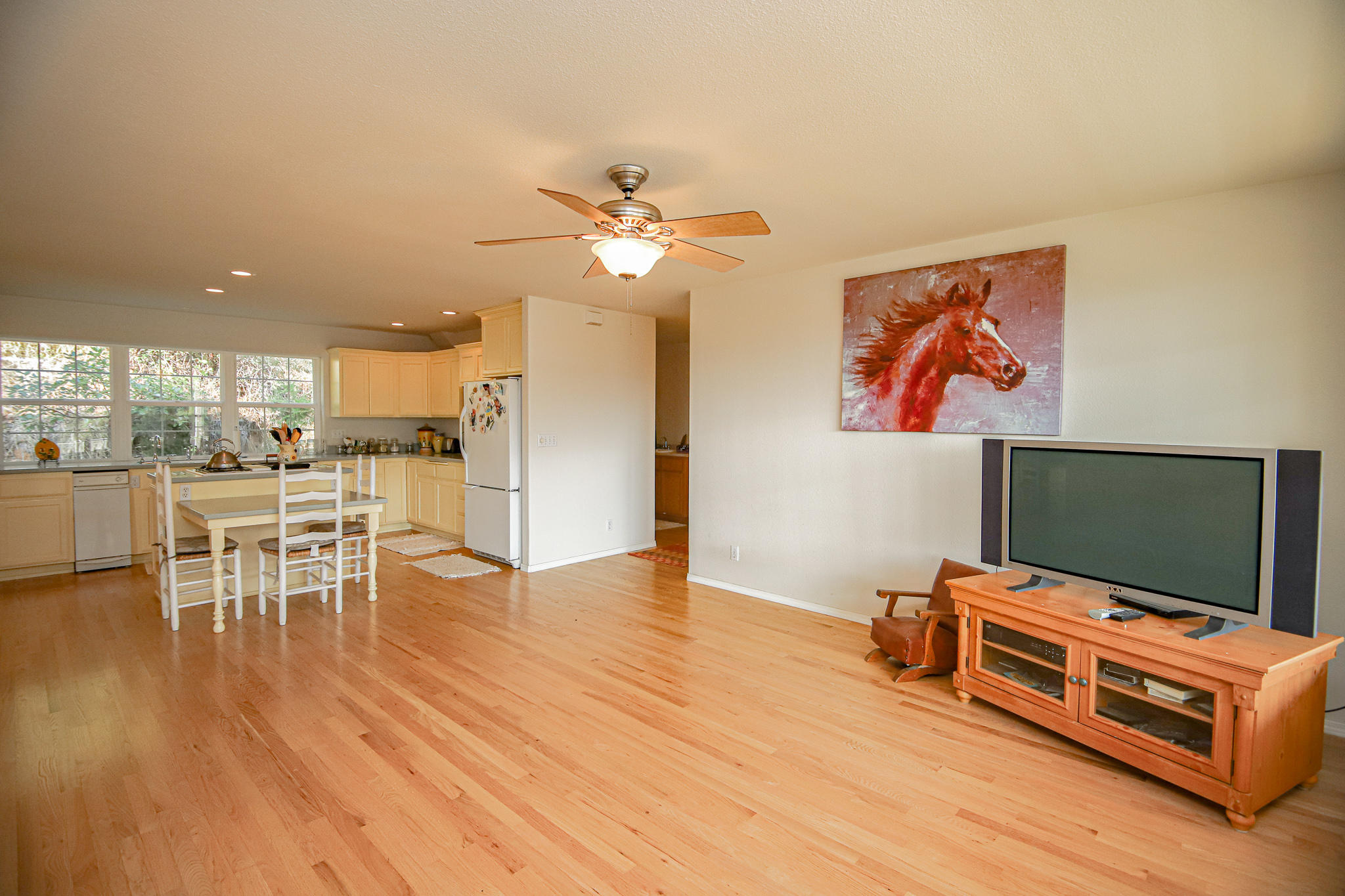 1310 Spring Brook Road Myrtle Creek, OR 97457 - Photo 3 of 30 Family Room