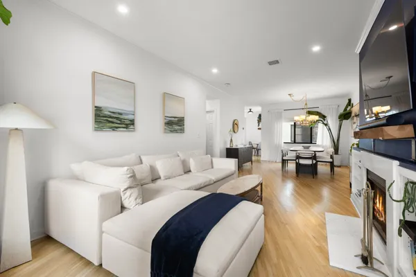 $4,600 | 1021 Grand Street, Unit 4E, Hoboken, NJ 07030