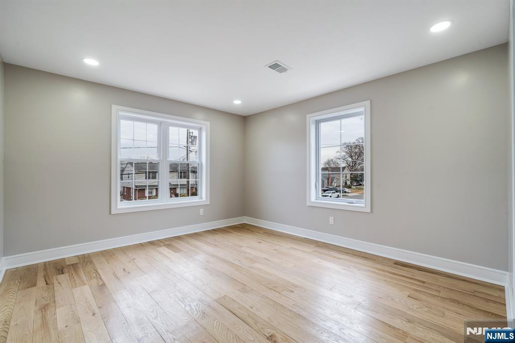 83 Madison Avenue Rochelle Park, NJ 07662 - Photo 19 of 21