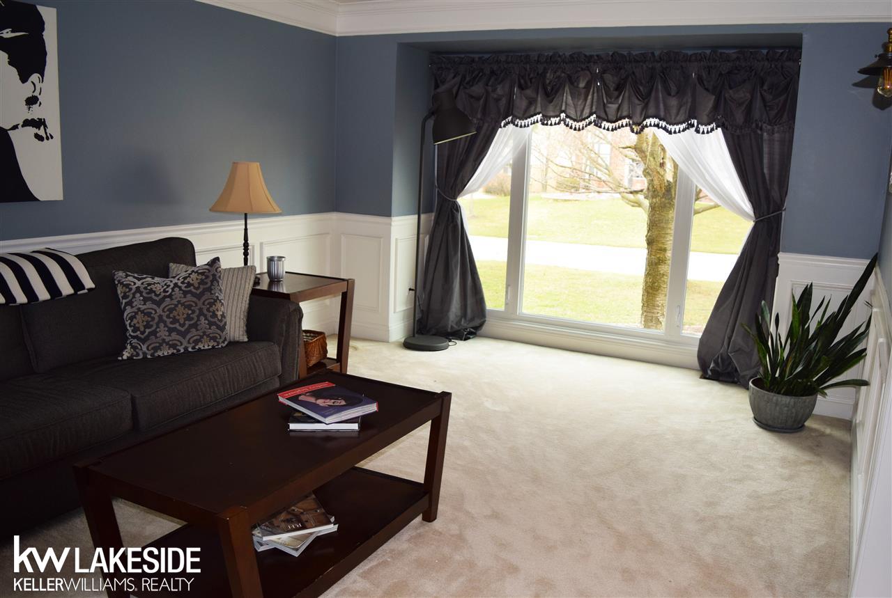 3199 Salem Drive Rochester, MI 48306 - Photo 8 of 64 31315844-7.JPG