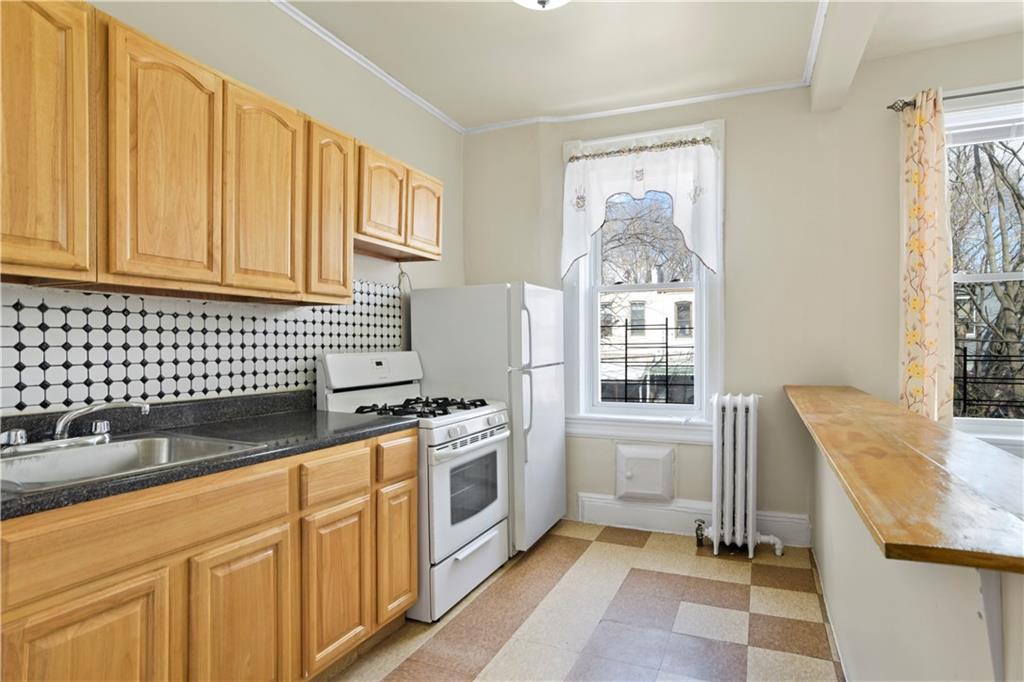 629 45th Street Brooklyn, NY 11220 - Photo 10 of 10