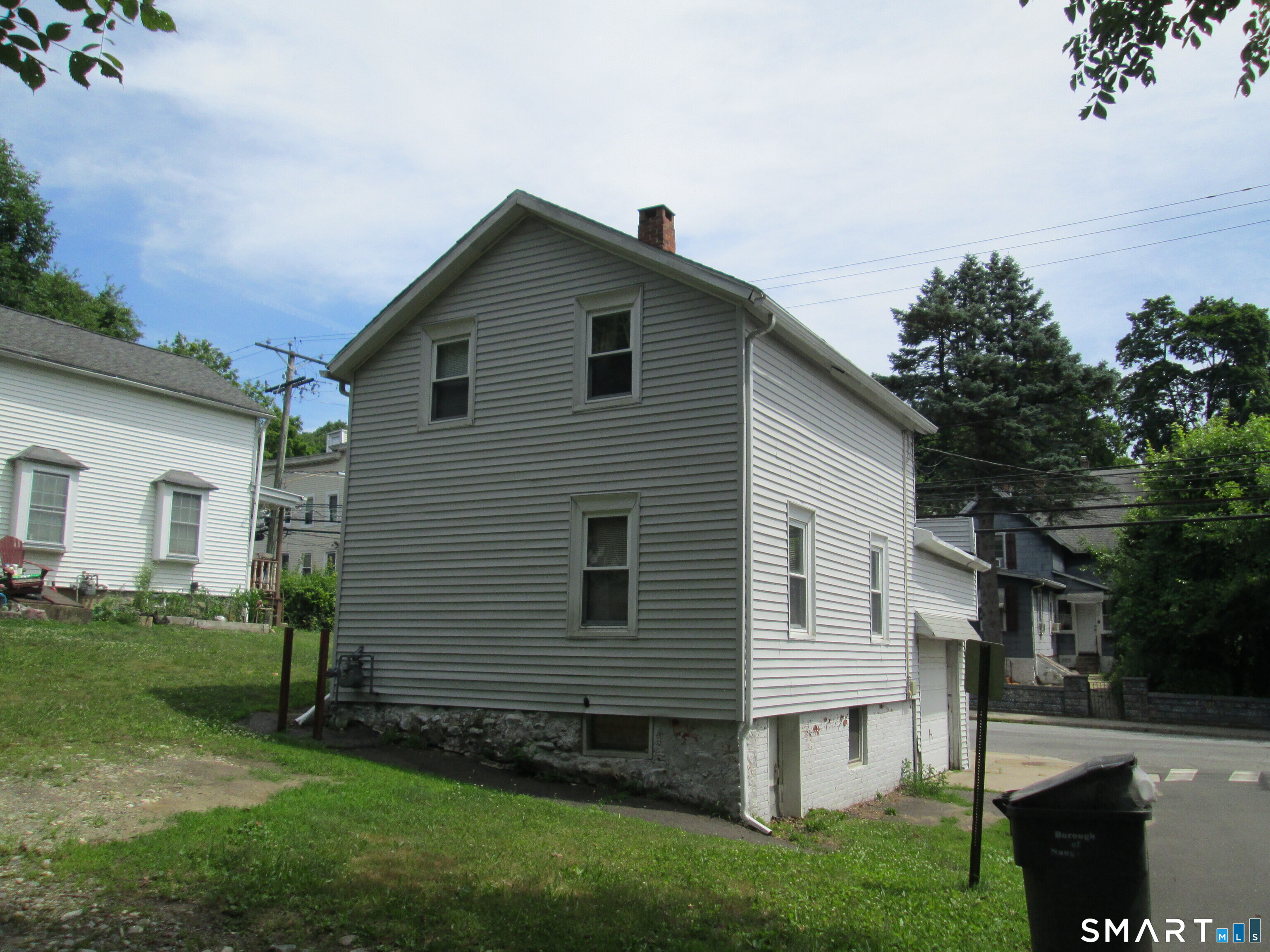 124 Spring Street Naugatuck, CT 06770 - Photo 2 of 19