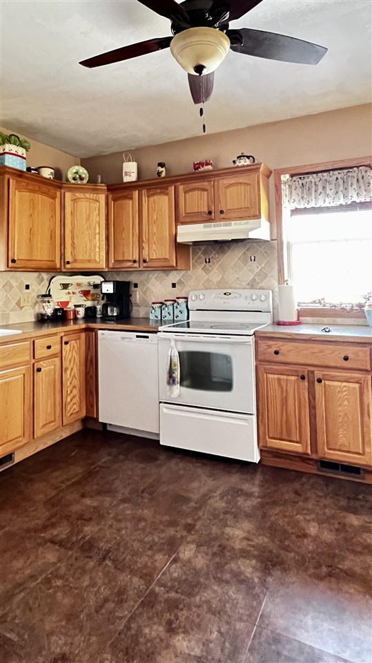 2240 Southwell Road Gladwin, MI 48624 - Photo 14 of 64