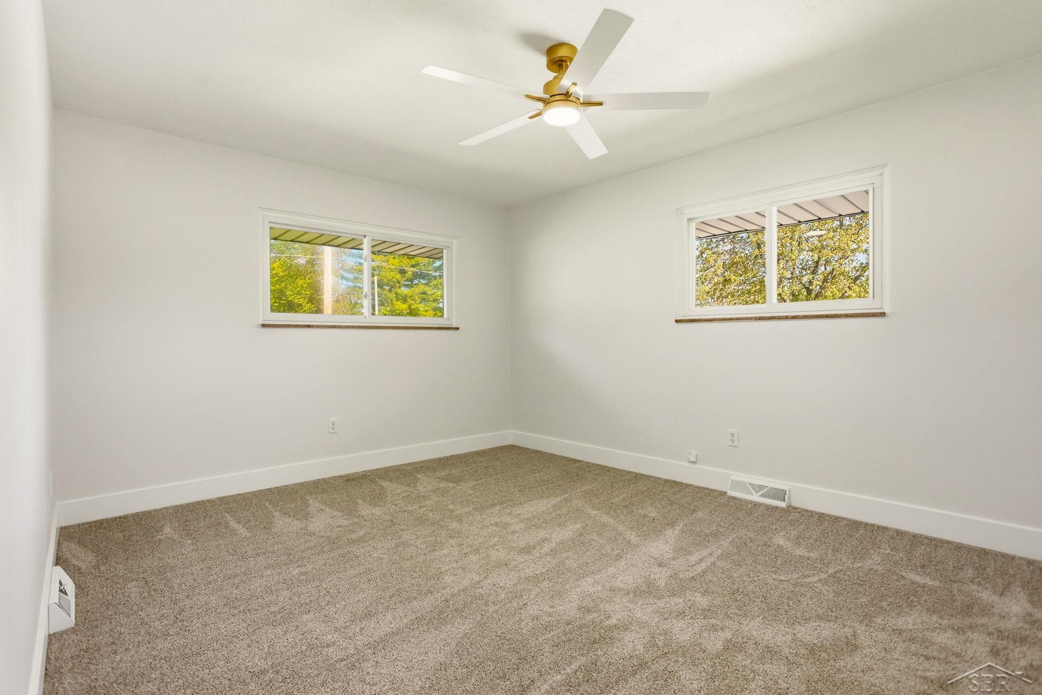 3950 North Thomas Road Freeland, MI 48623 - Photo 15 of 38