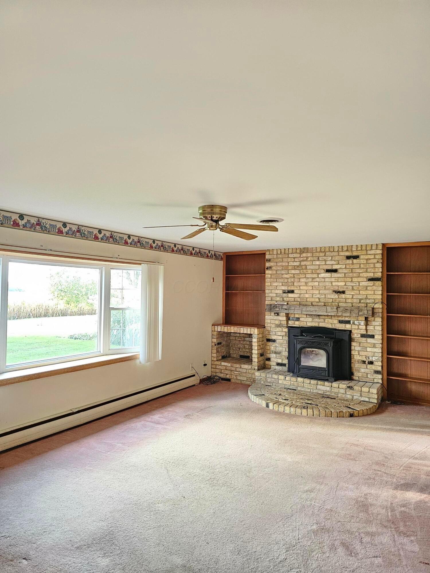 9536 Millice Road Mechanicsburg, OH 43044 - Photo 4 of 21 LIVING