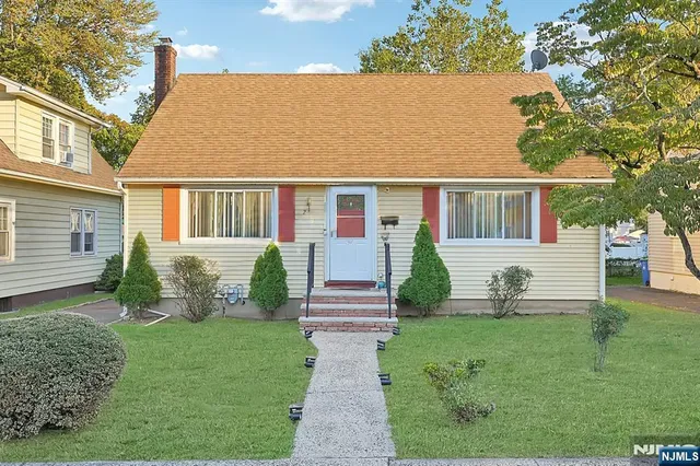 $460,000 | 212 North Jackson Avenue, North Plainfield, NJ 07060