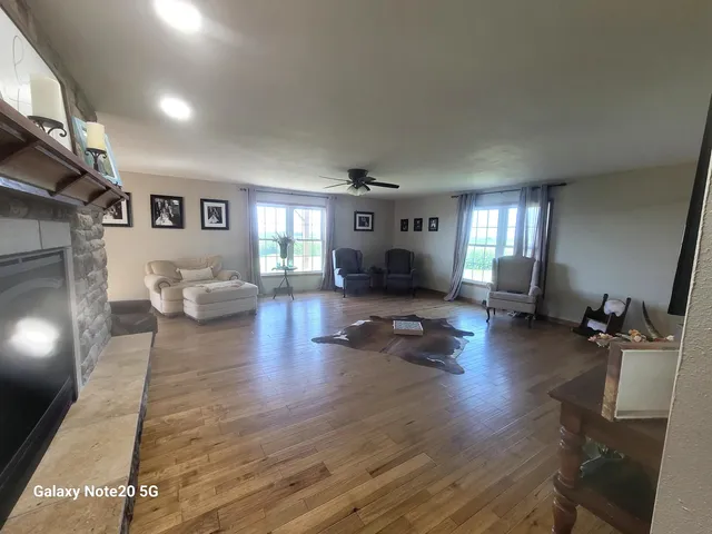 $460,000 | 7773 Porter Hill Road, Lancaster, WI 53813