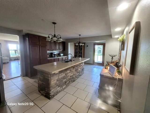 $460,000 | 7773 Porter Hill Road, Lancaster, WI 53813