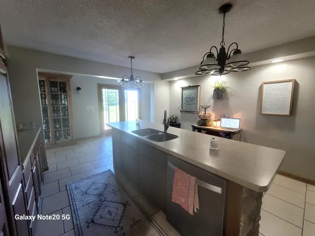 $460,000 | 7773 Porter Hill Road, Lancaster, WI 53813