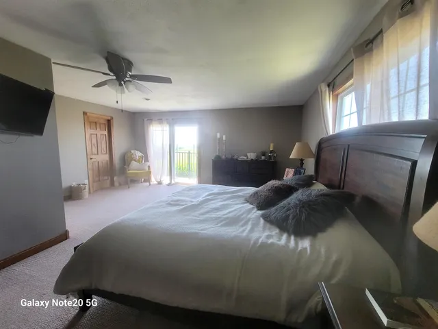 $460,000 | 7773 Porter Hill Road, Lancaster, WI 53813