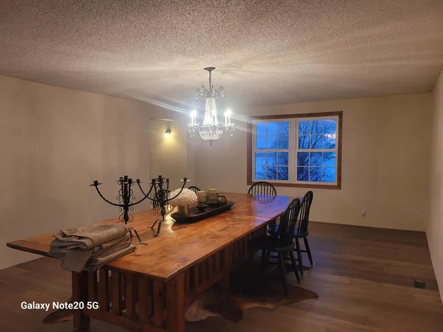 $460,000 | 7773 Porter Hill Road, Lancaster, WI 53813