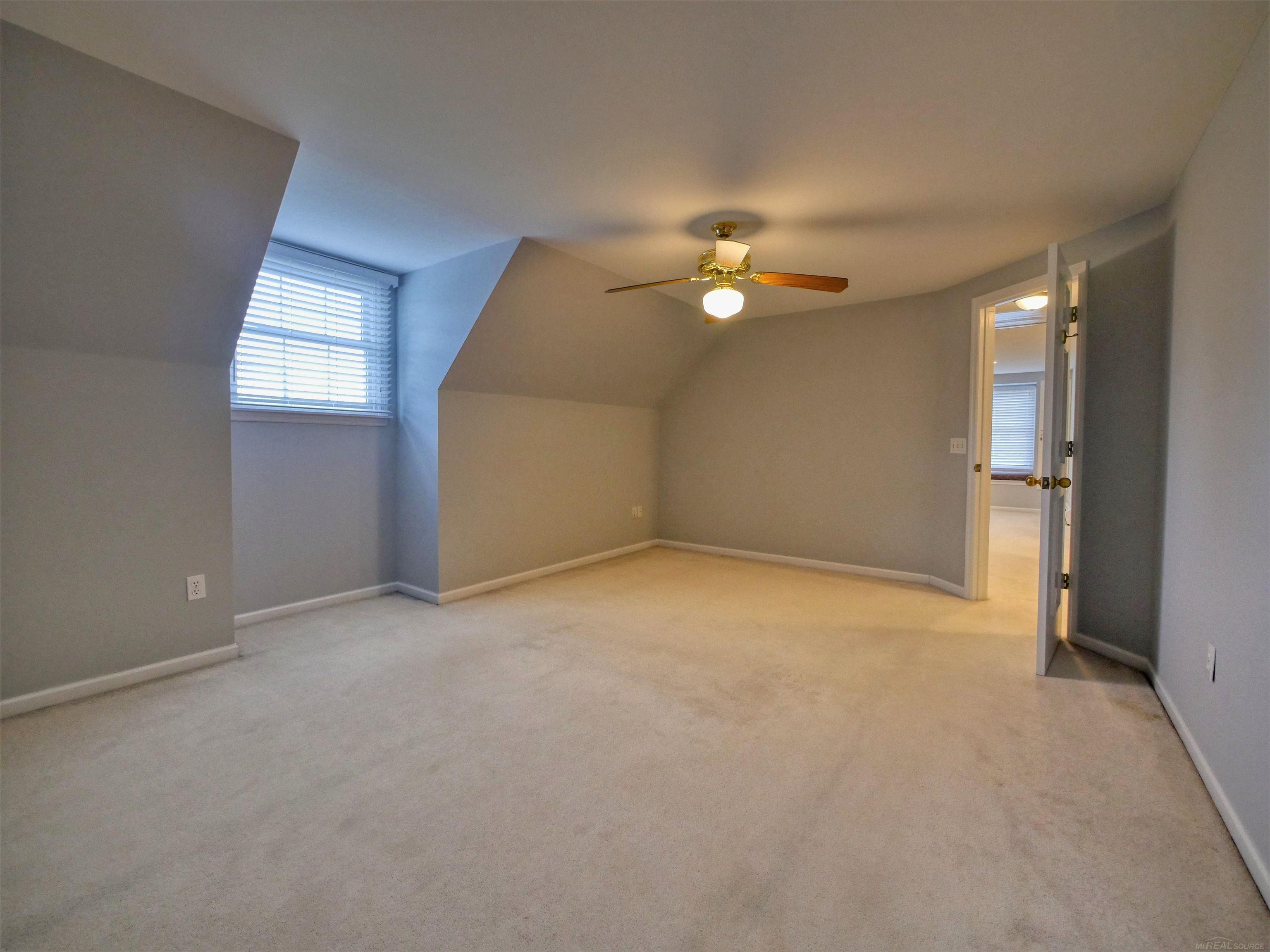 71505 Memphis Ridge Road Richmond, MI 48062 - Photo 19 of 33 50094196-18.JPG