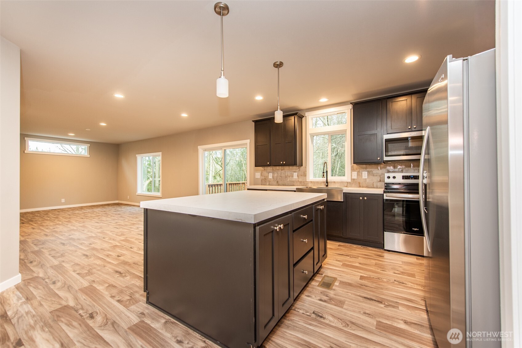 211 South Barr Road Port Angeles, WA 98362 - Photo 12 of 38