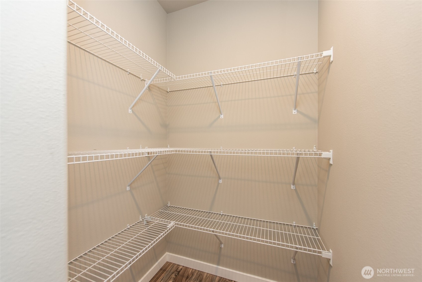 211 South Barr Road Port Angeles, WA 98362 - Photo 13 of 38