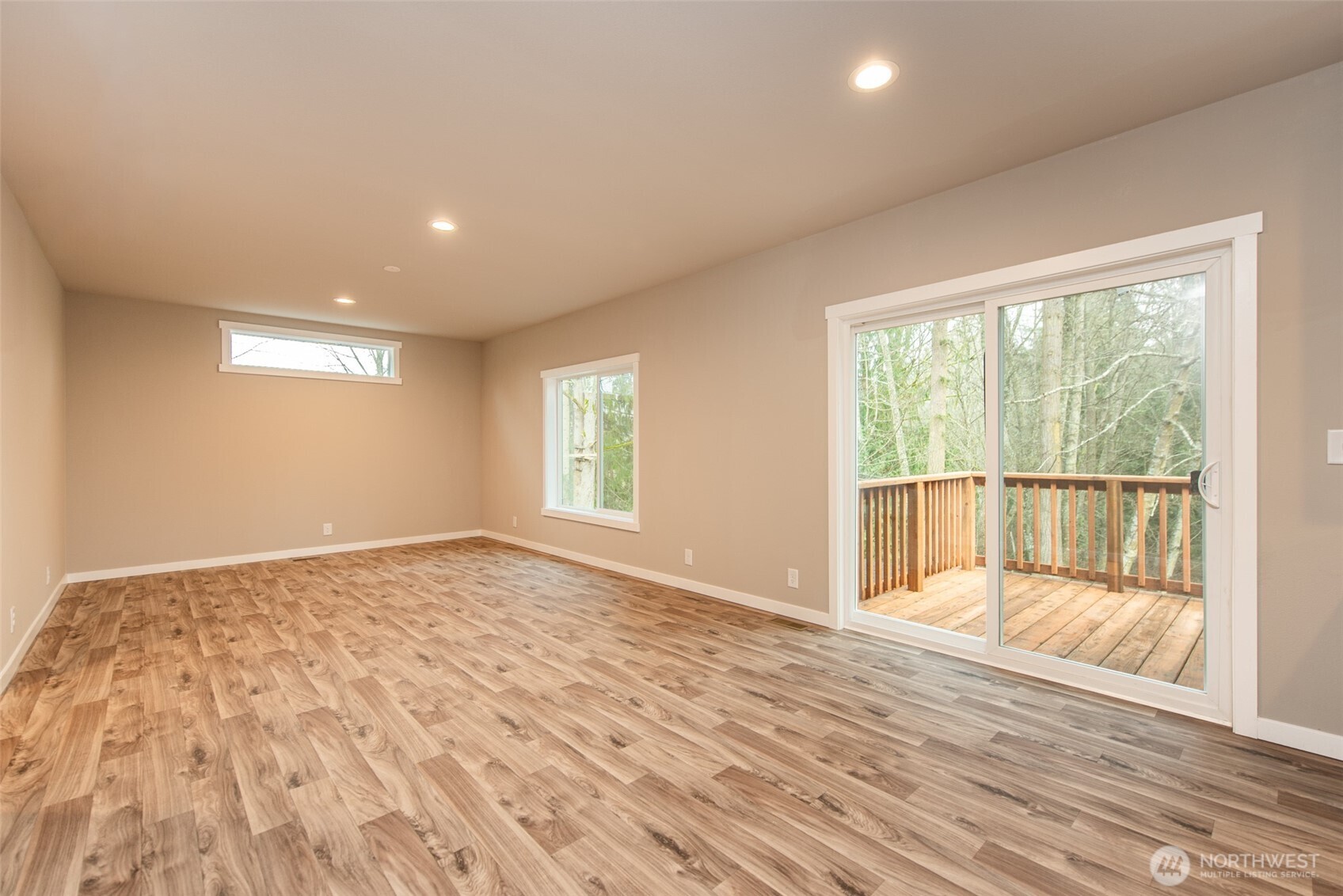 211 South Barr Road Port Angeles, WA 98362 - Photo 20 of 38