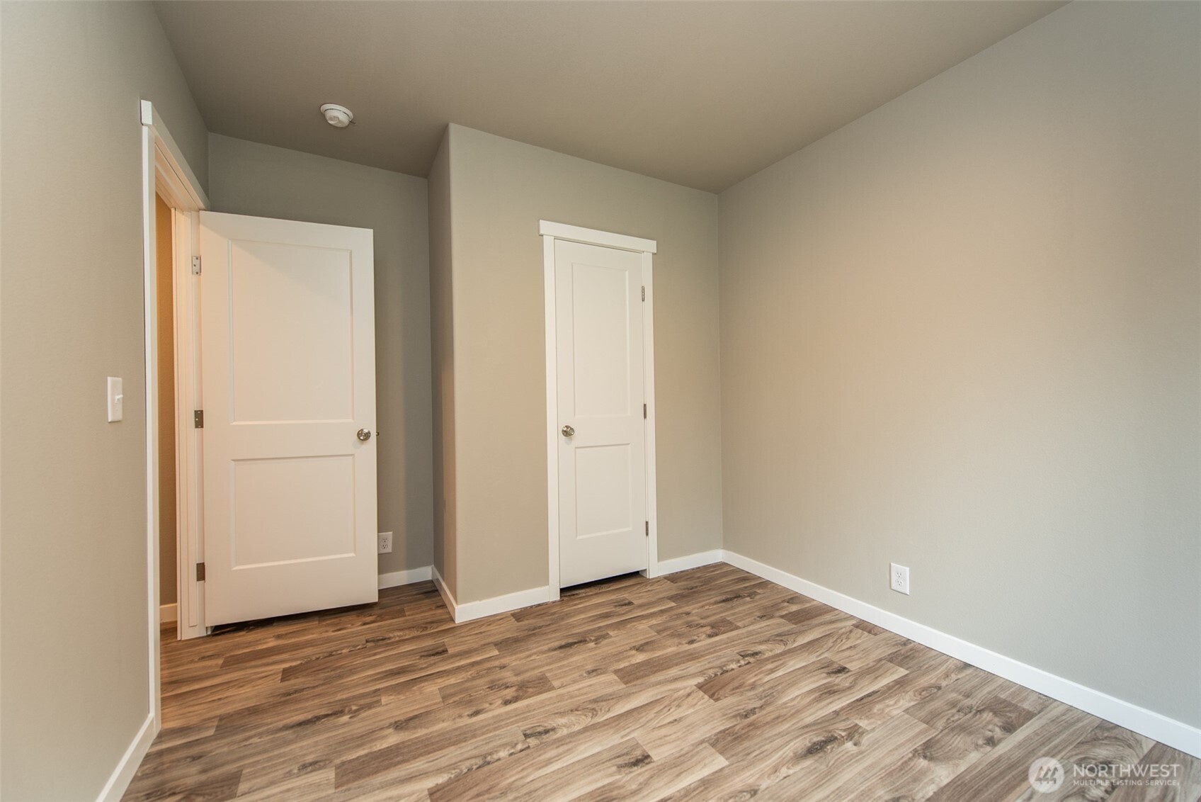 211 South Barr Road Port Angeles, WA 98362 - Photo 22 of 38