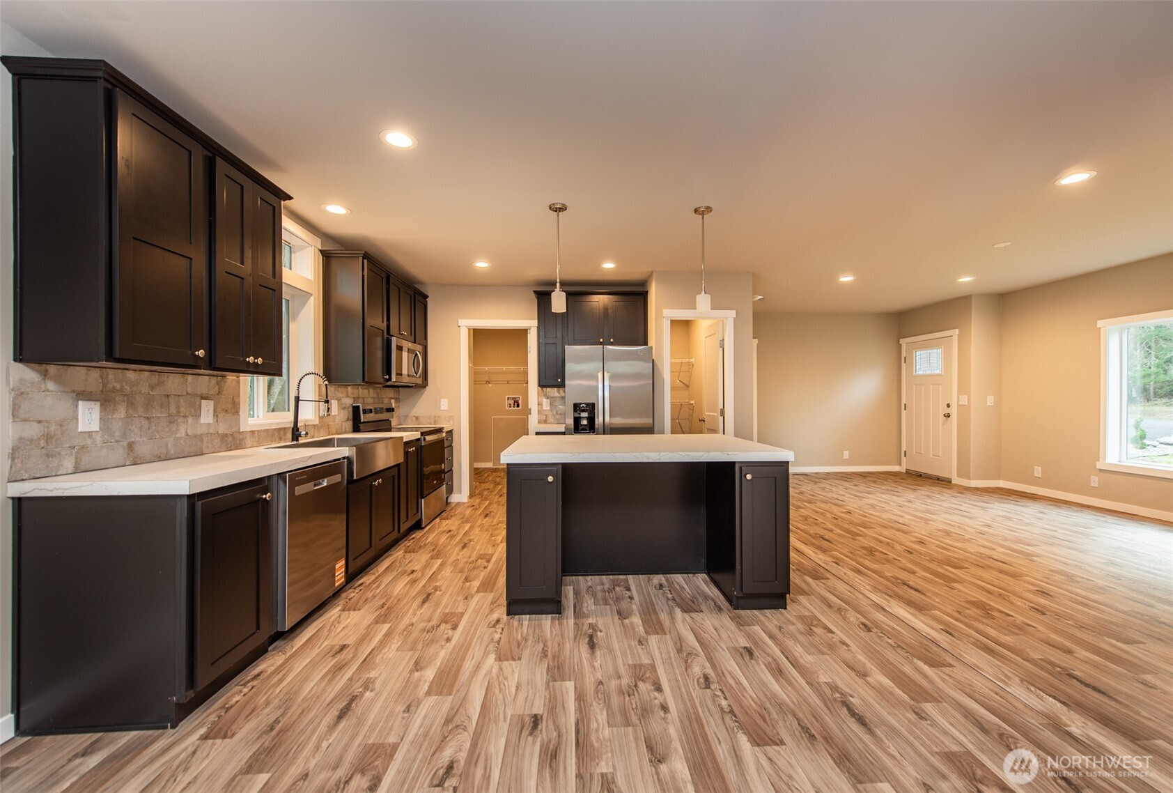 211 South Barr Road Port Angeles, WA 98362 - Photo 26 of 38