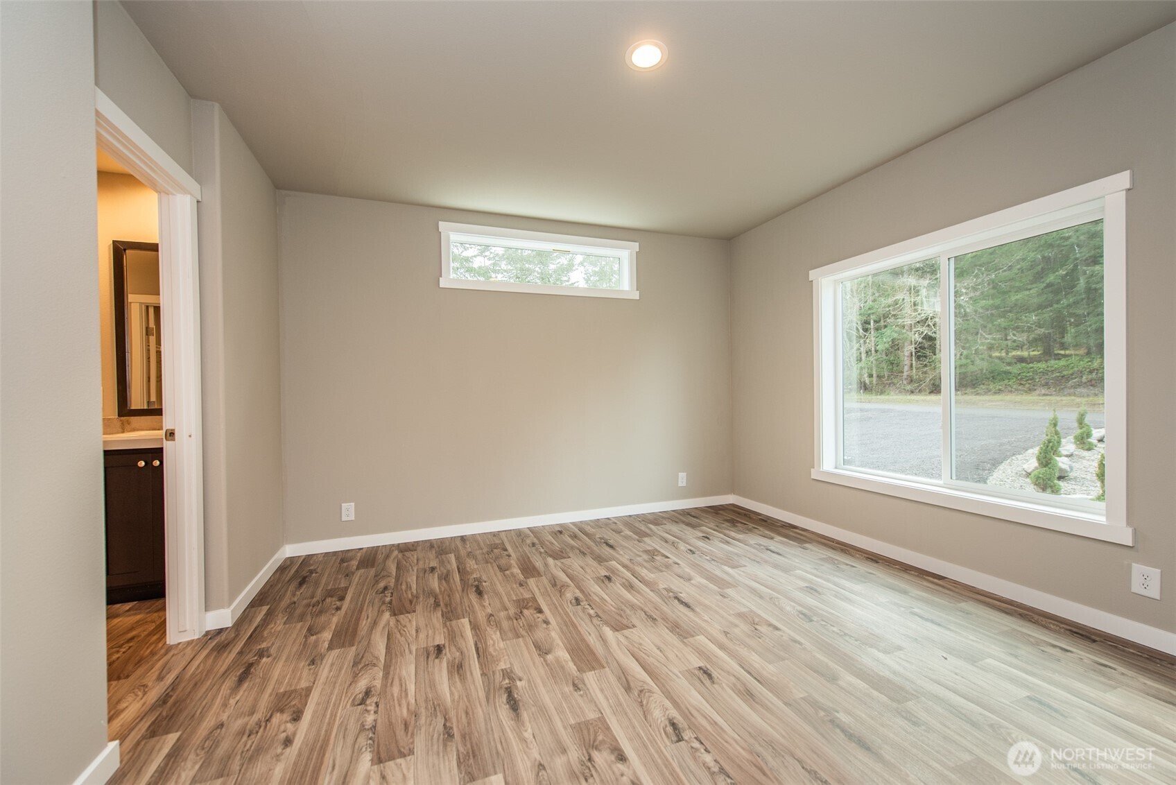 211 South Barr Road Port Angeles, WA 98362 - Photo 5 of 38