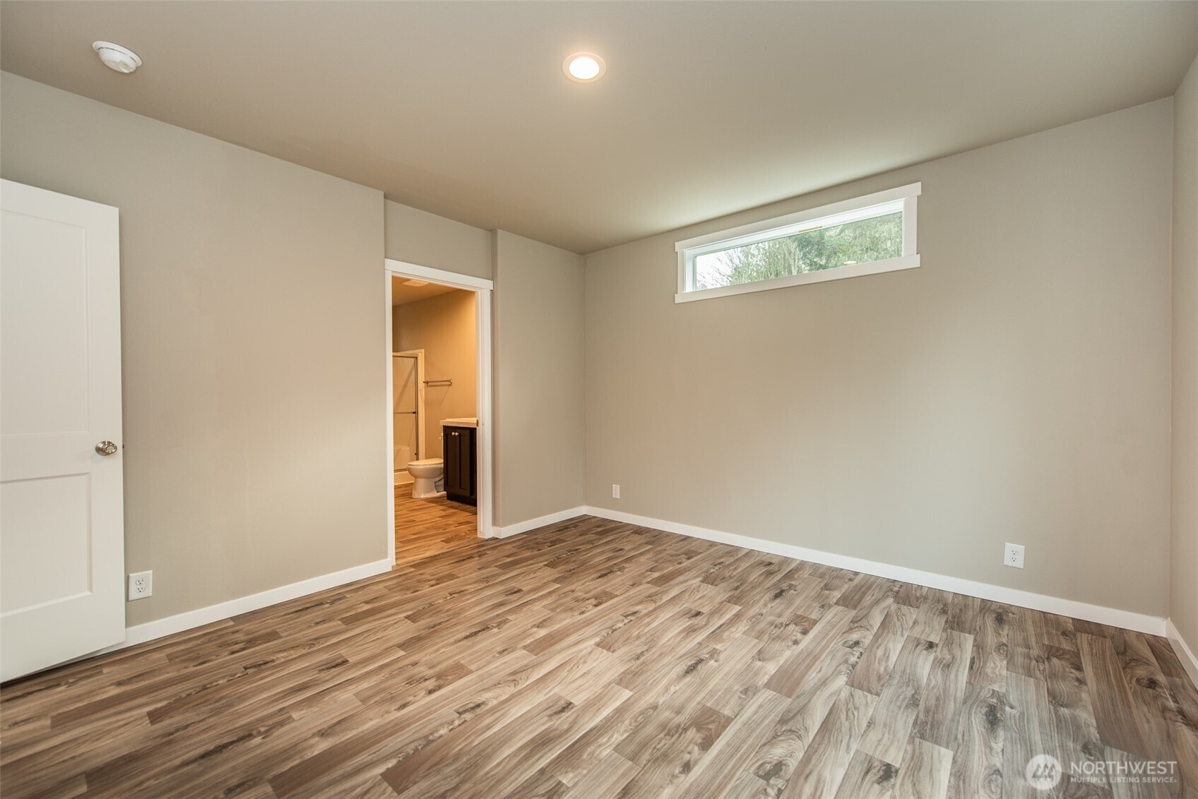 211 South Barr Road Port Angeles, WA 98362 - Photo 6 of 38