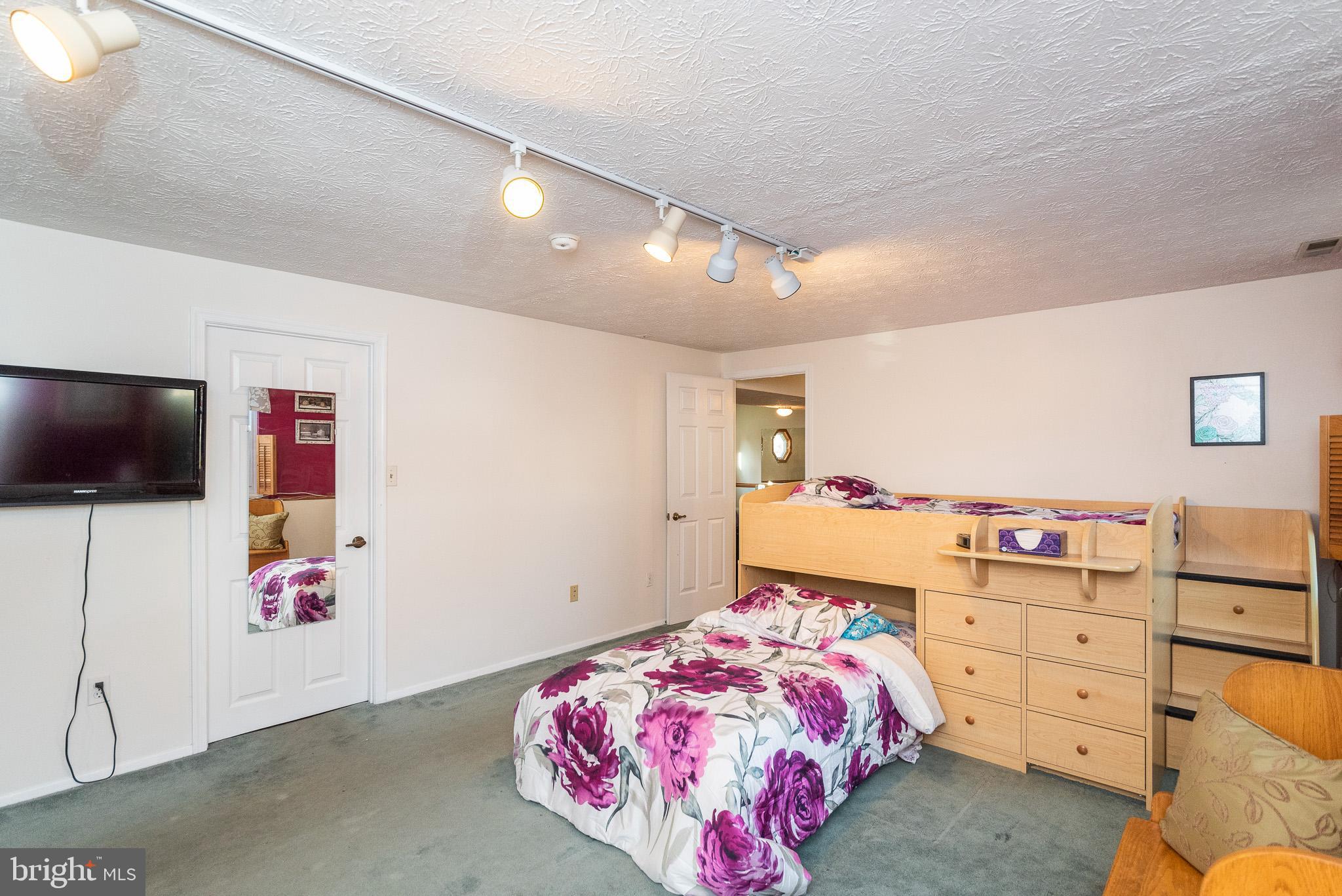 9416 Perglen Road Baltimore, MD 21236 - Photo 43 of 65 Bed 4