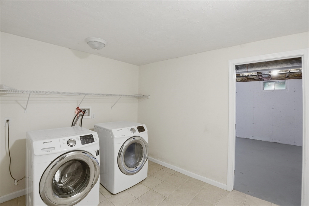 20 Duluth Street Worcester, MA 01604 - Photo 34 of 39