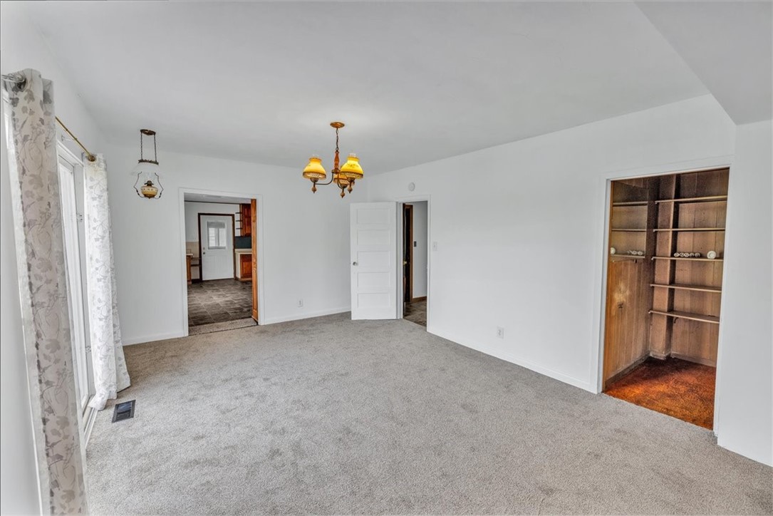 3031 Heritage Road Decatur, IL 62521 - Photo 7 of 32