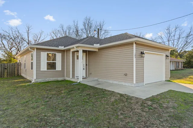 $260,000 | 145 4th Avenue, Crestview, FL 32539