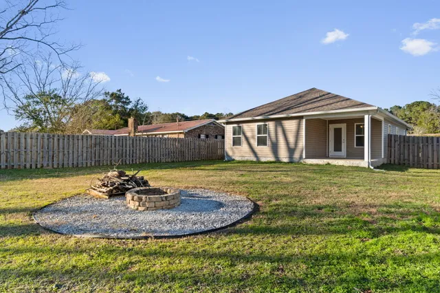 $260,000 | 145 4th Avenue, Crestview, FL 32539