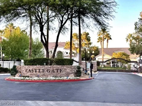 $950,000 | 1400 Kingdom Street, Las Vegas, NV 89117