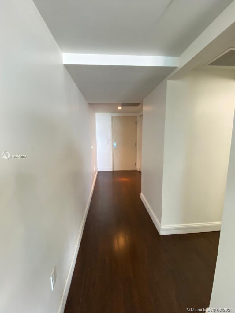 185 Southwest 7th Street, Unit 3403 Miami, FL 33130 - Photo 13 of 34 a view of empty room