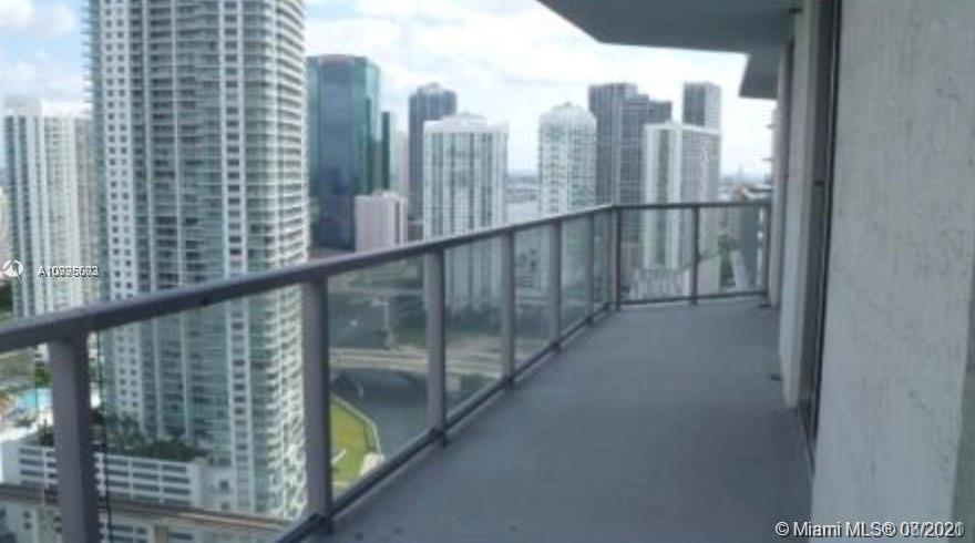 185 Southwest 7th Street, Unit 3403 Miami, FL 33130 - Photo 24 of 34 a view of a balcony with city view