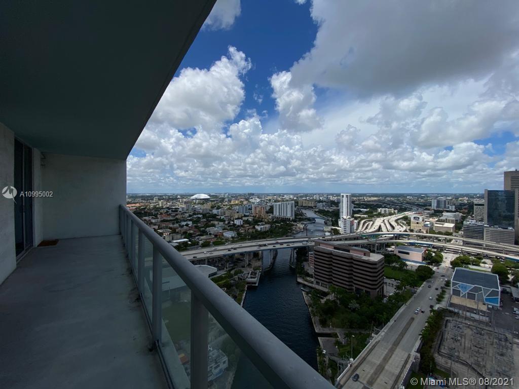 185 Southwest 7th Street, Unit 3403 Miami, FL 33130 - Photo 25 of 34