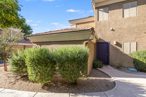 $389,000 | 1411 East Orangewood Avenue, Unit 239, Phoenix, AZ 85020