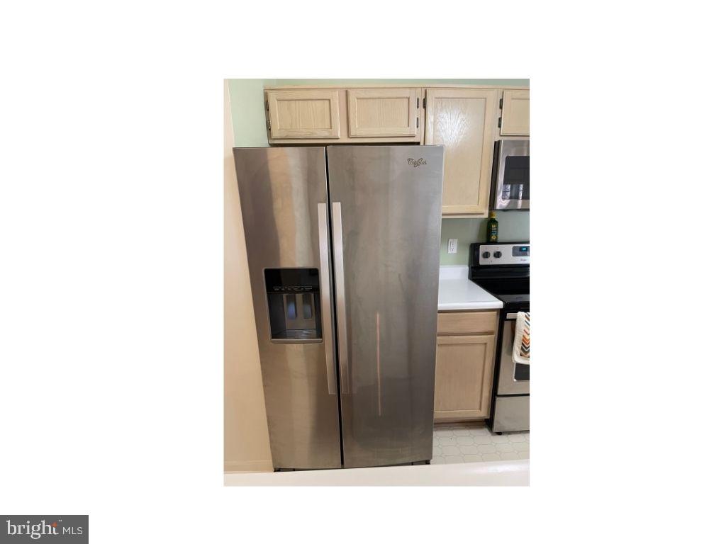 3103 Cardinal Way, Unit L Abingdon, MD 21009 - Photo 6 of 25 Stainless Steel Fridge