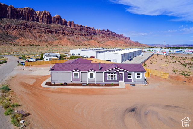 33 Merriam Court Moab, UT 84532 - Photo 5 of 56 Incredible views of Moab Rim