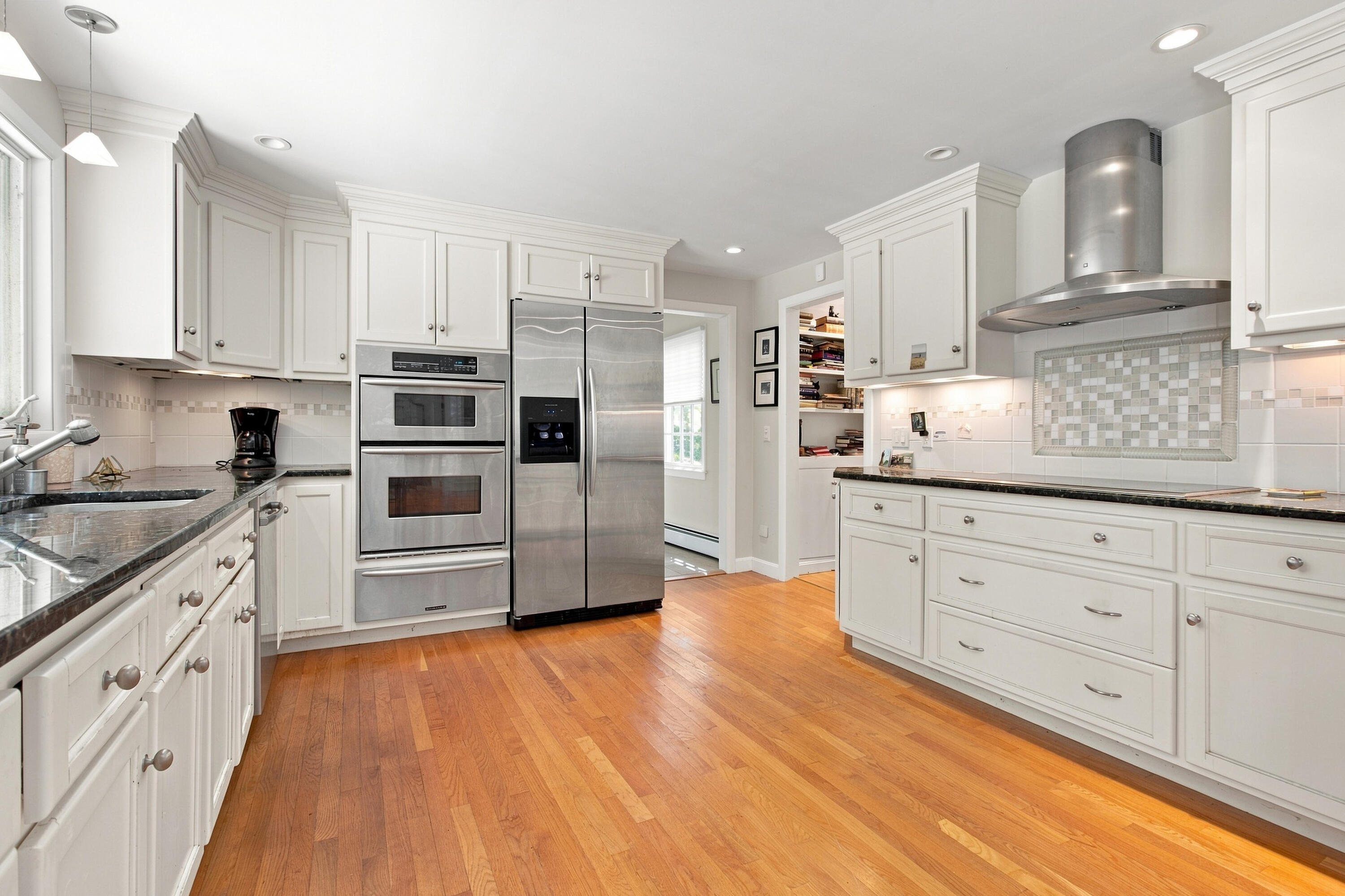 286 Midpine Road Cummaquid, MA 02675 - Photo 8 of 28 286MidpineRd-15
