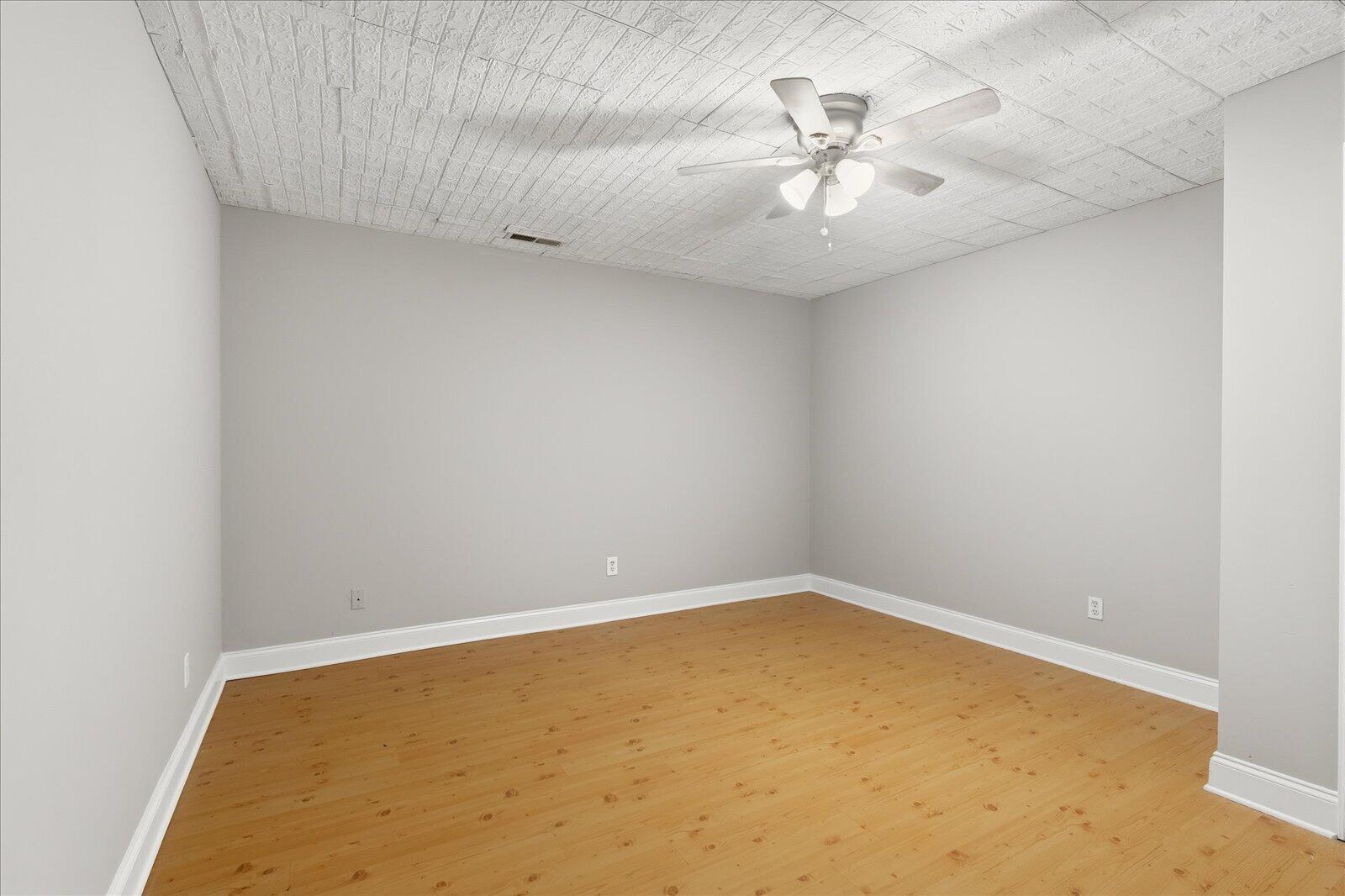 8500 Standifer Gap Road Chattanooga, TN 37421 - Photo 27 of 35 33-8500 Standifer Gap-33