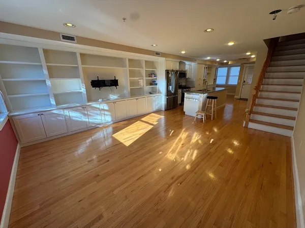 $4,450 | 10 Sherman Court, Somerville, MA 02145