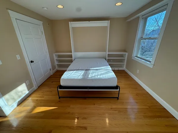 $4,450 | 10 Sherman Court, Somerville, MA 02145