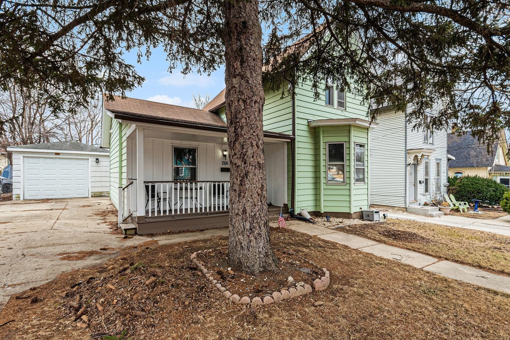 286 Villa Street Elgin, IL 60120 - Photo 2 of 17