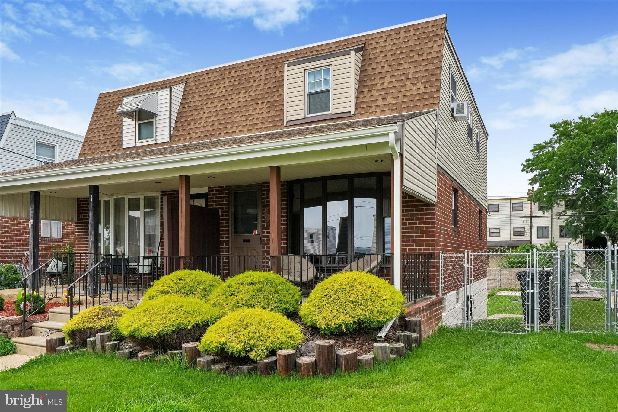 3447 Aubrey Avenue Philadelphia, PA 19114 - Photo 1 of 25