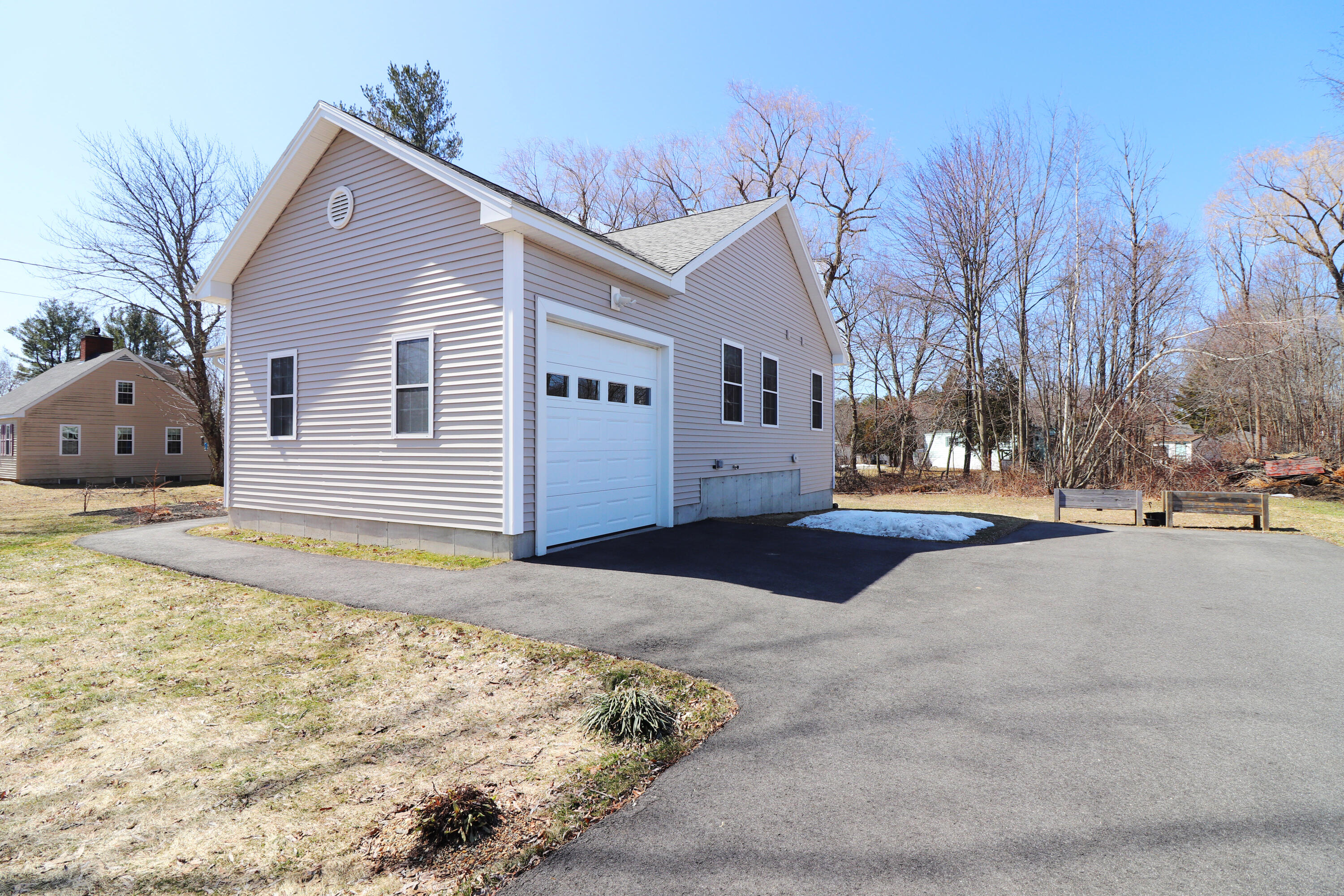 149 Pine Hill Road Berwick, ME 03901 - Photo 3 of 28 IMG_2534