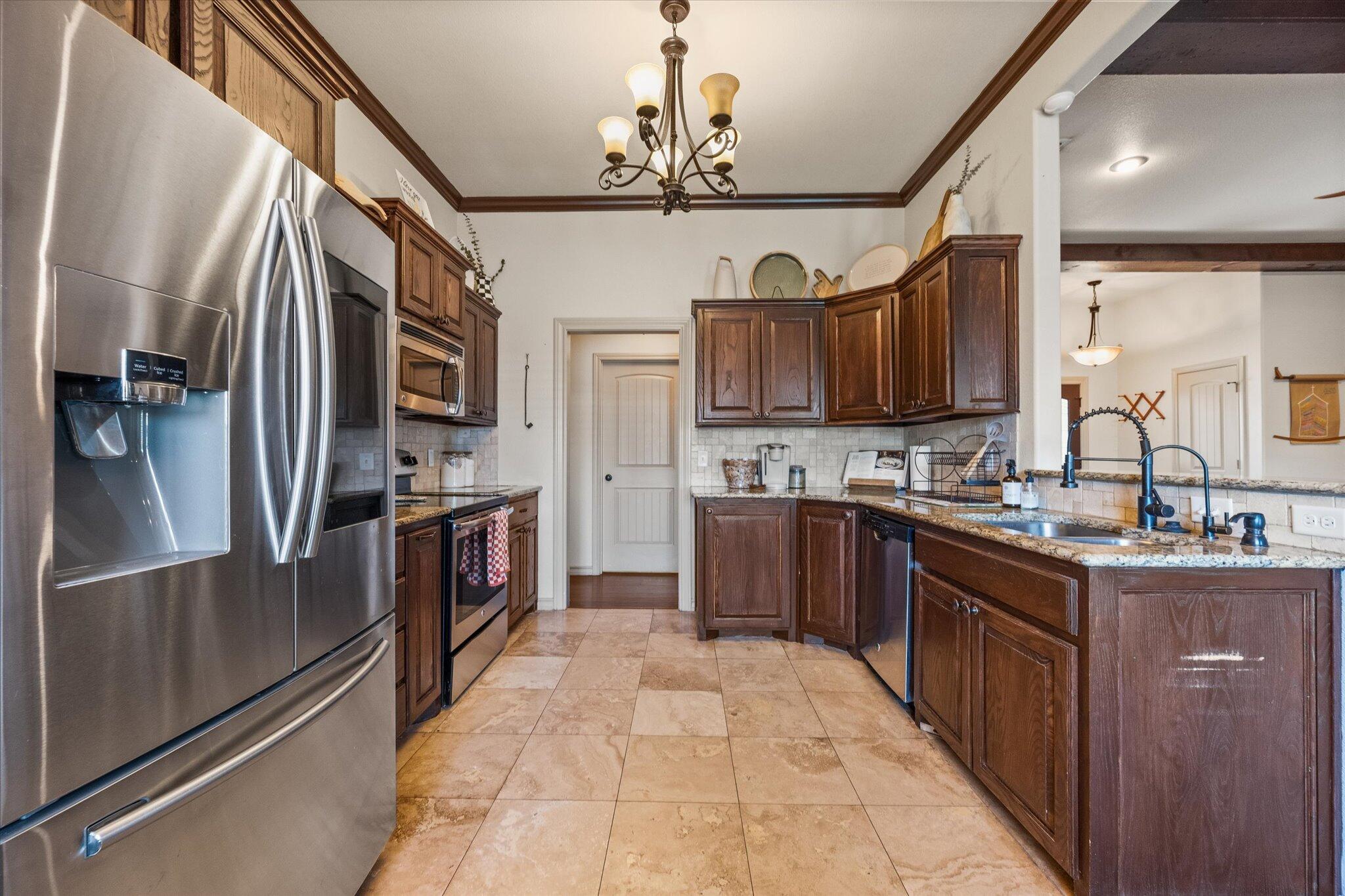 2516 Kent Street Lubbock, TX 79415 - Photo 10 of 24 IMG_9557