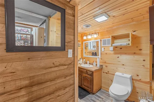 $153,700 | 7640 Lake Drive, Cedar Hill, MO 63016