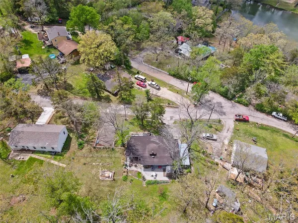 $153,700 | 7640 Lake Drive, Cedar Hill, MO 63016