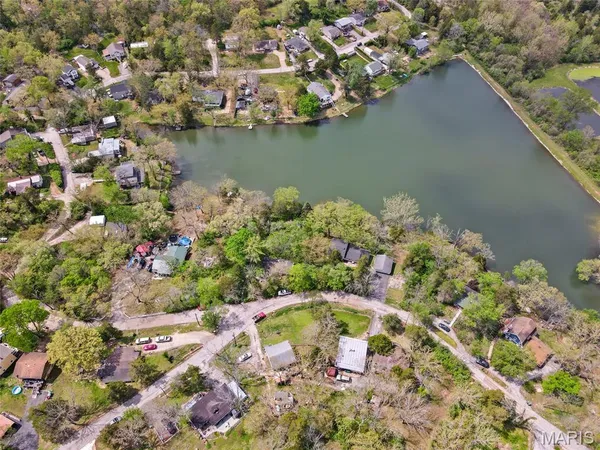 $153,700 | 7640 Lake Drive, Cedar Hill, MO 63016