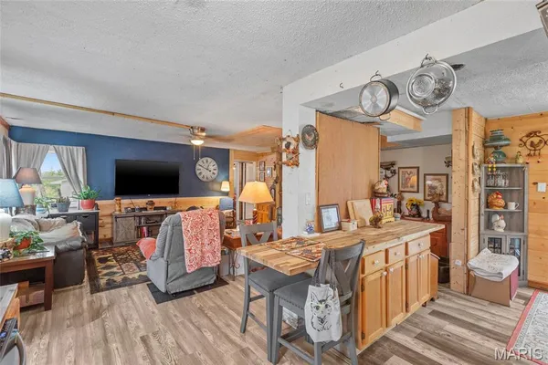 $153,700 | 7640 Lake Drive, Cedar Hill, MO 63016