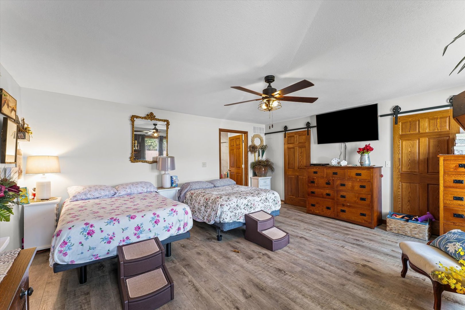 945 Troy Phillips Road Monticello, IL 61856 - Photo 17 of 34