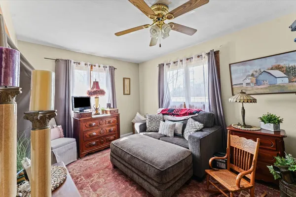 $545,000 | 945 Troy Phillips Road, Monticello, IL 61856