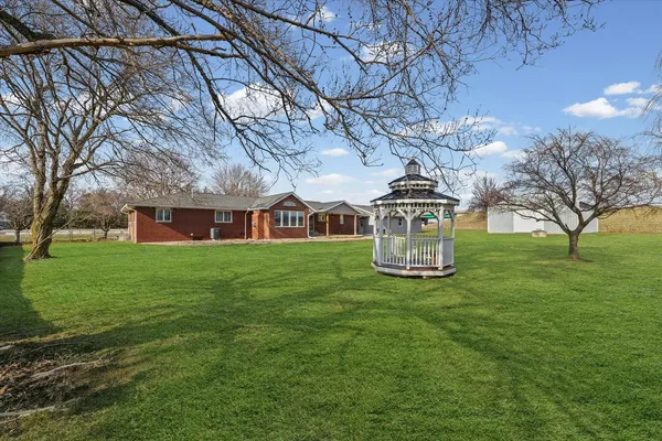 $545,000 | 945 Troy Phillips Road, Monticello, IL 61856